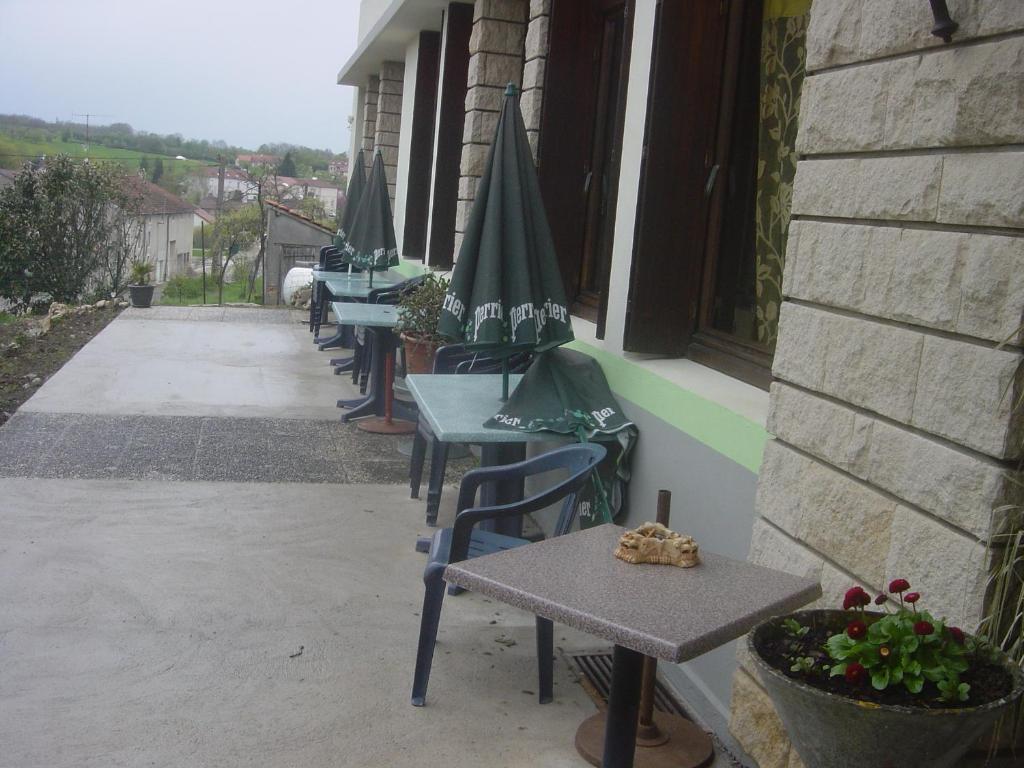 Chambre D'Hote La Frezelle Rouvres-la-Chetive ภายนอก รูปภาพ